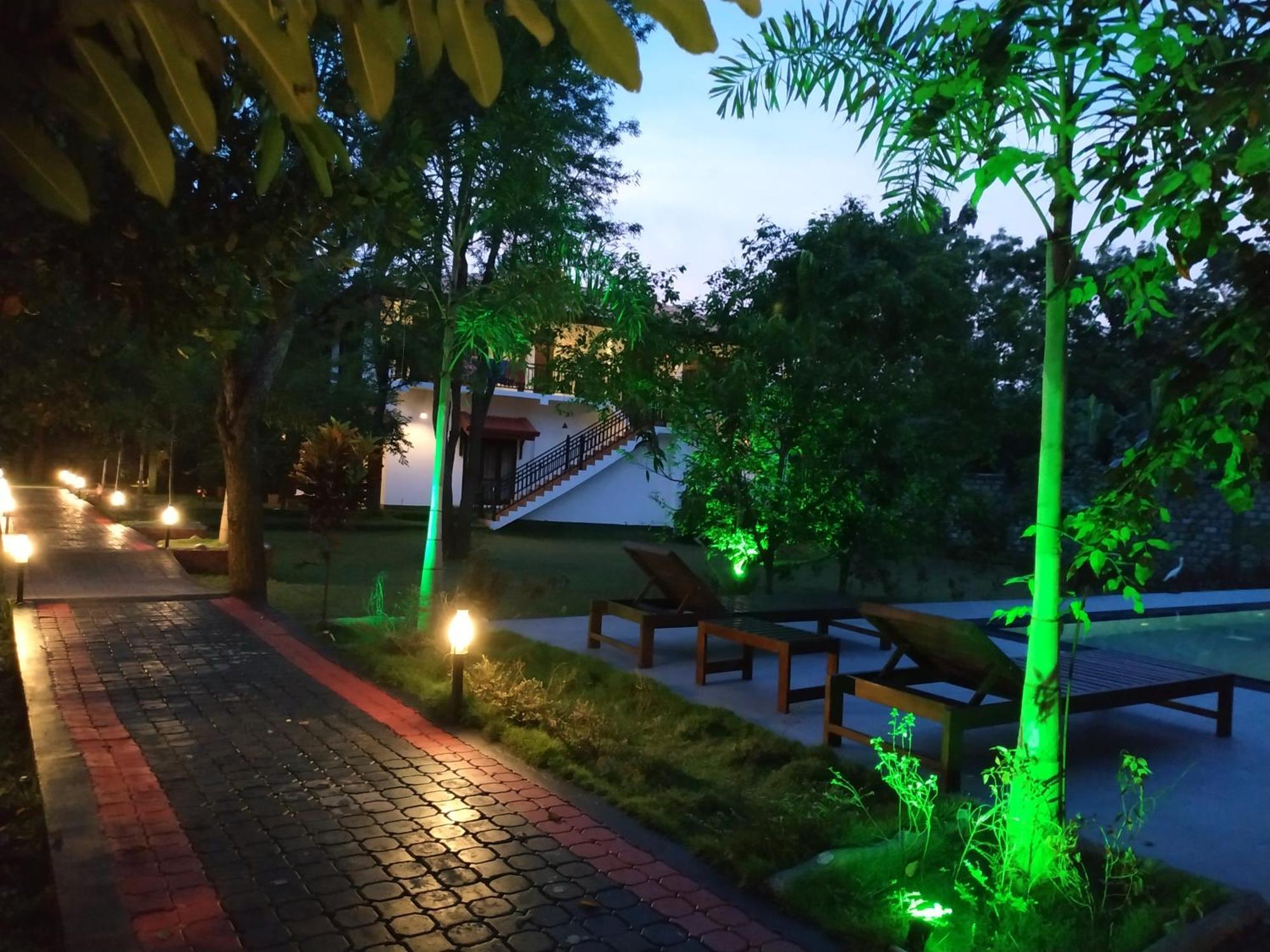 Sigiriya Cashew Palace Resort Daganapothaha Ngoại thất bức ảnh